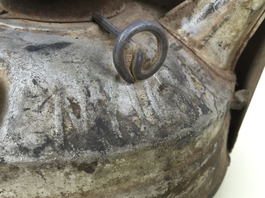 Vintage Dietz Little Wizard Lantern With Original Glass Globe [Photo 6]