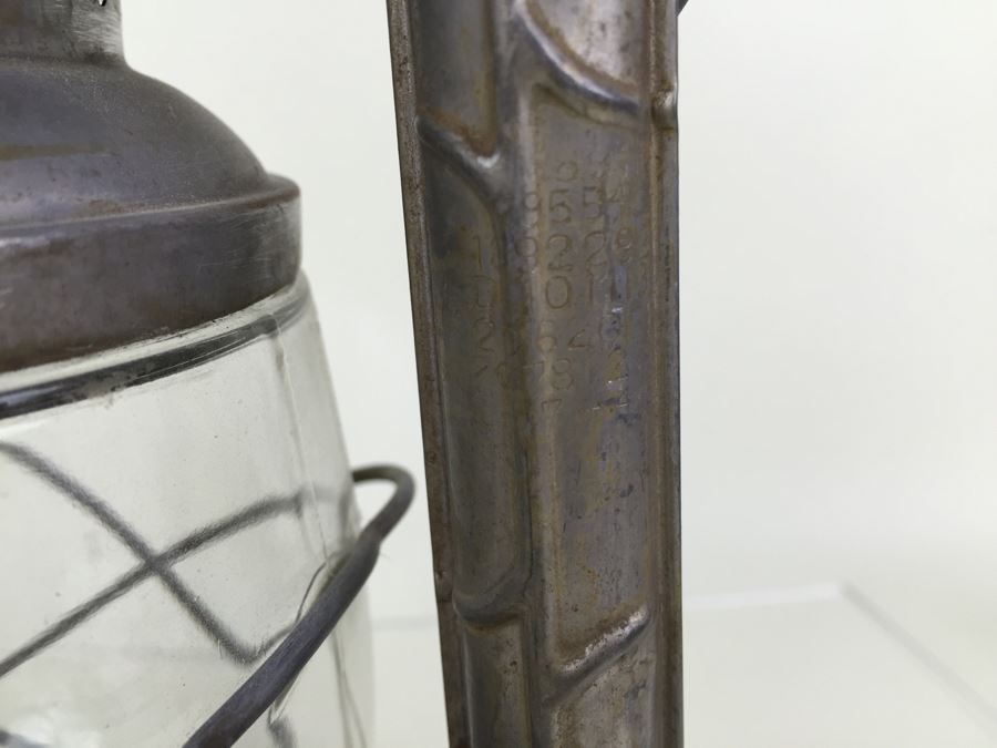 Rare Vintage Dietz D-Lite No. 2 Lantern With Original Globe Vine Motif On Handles [Photo 12]