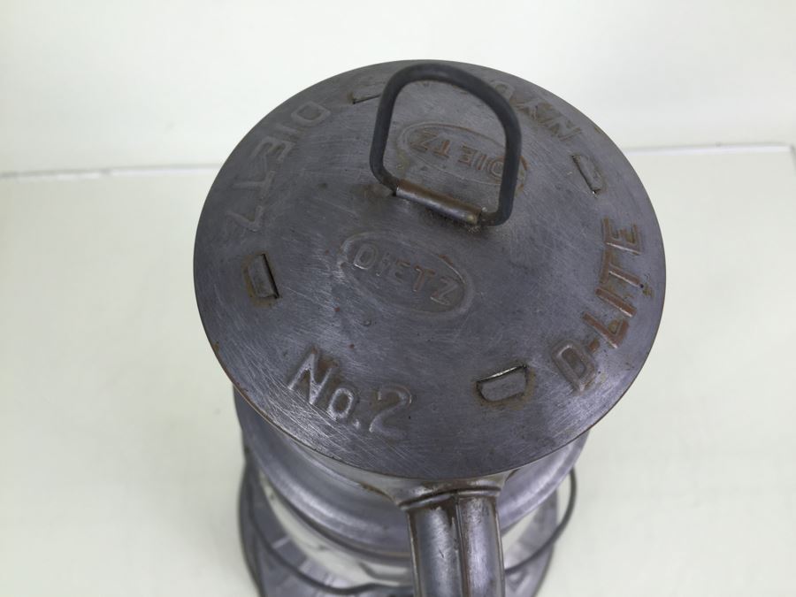 Rare Vintage Dietz D-Lite No. 2 Lantern With Original Globe Vine Motif On Handles [Photo 14]