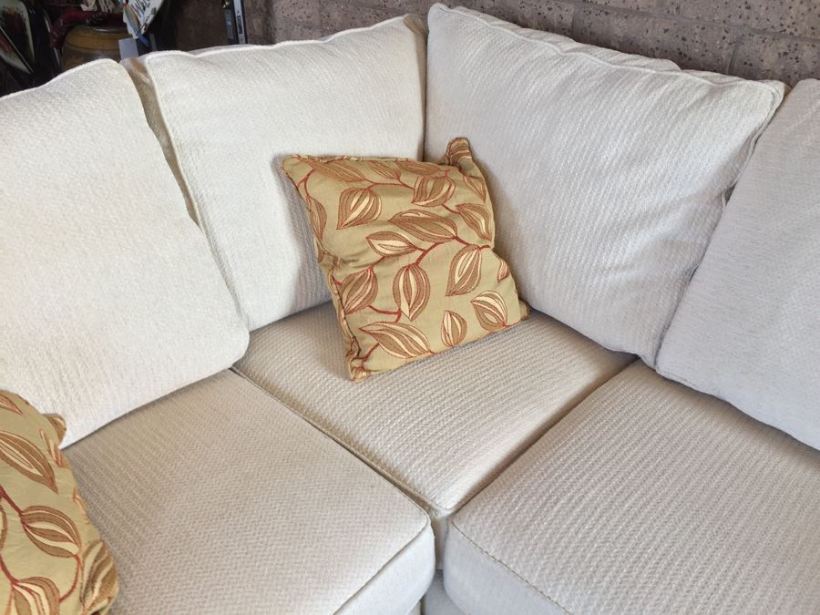 White Bassett Sectional Sofa With Accent Pillows In Excellent Condition [Photo 9]