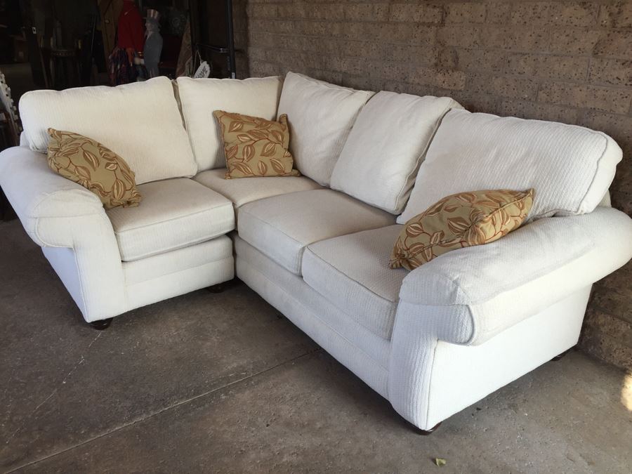 White Bassett Sectional Sofa With Accent Pillows In Excellent Condition [Photo 5]