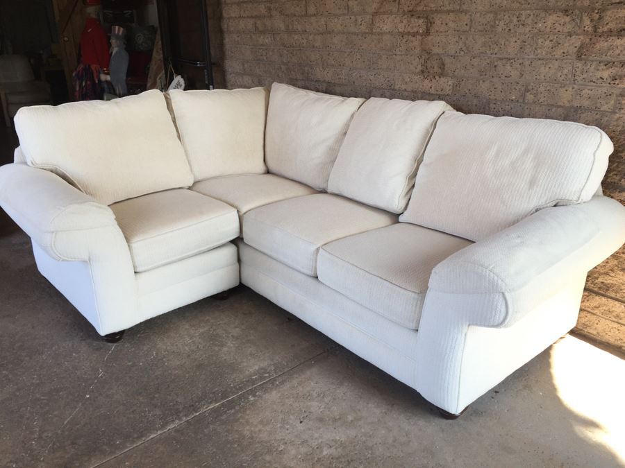 White Bassett Sectional Sofa With Accent Pillows In Excellent Condition