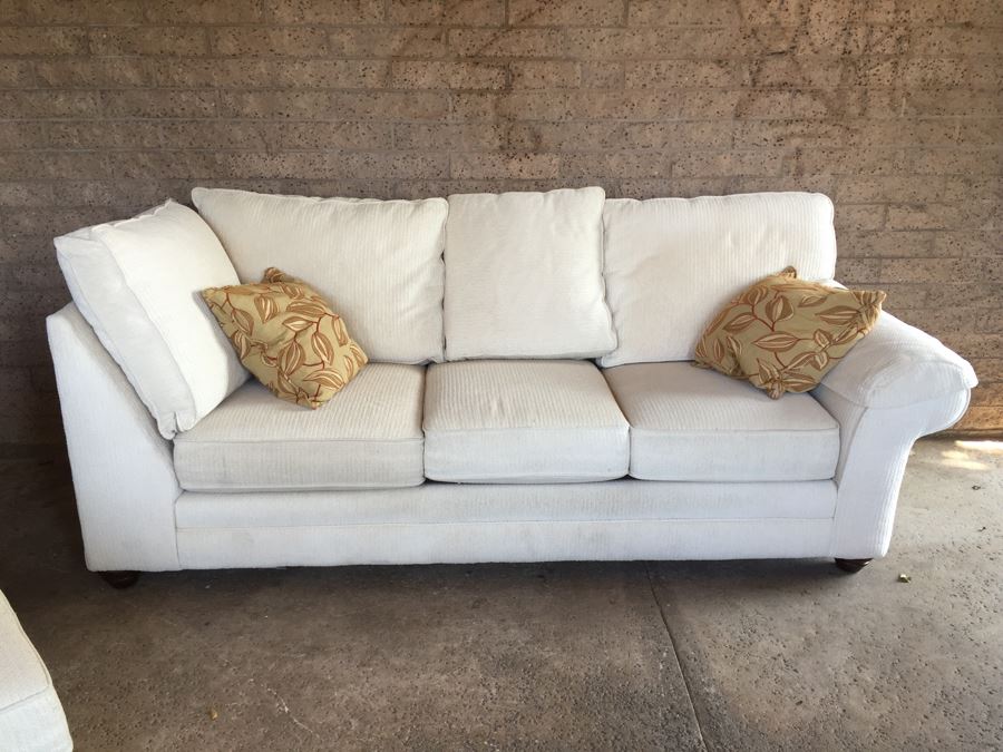White Bassett Sectional Sofa With Accent Pillows In Excellent Condition [Photo 13]