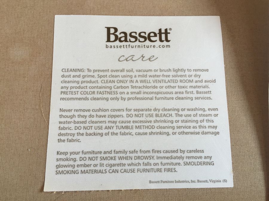 White Bassett Sectional Sofa With Accent Pillows In Excellent Condition [Photo 3]