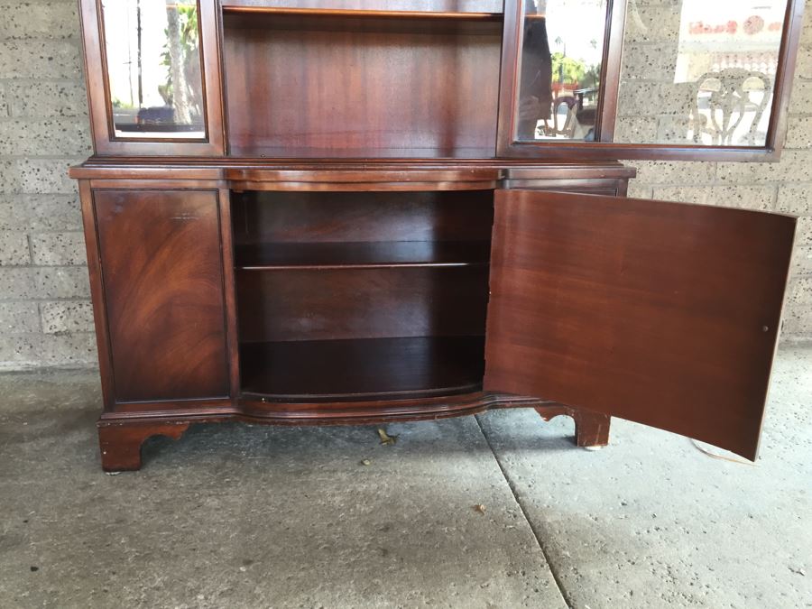 Nice Mahogany China Cabinet Lockable With Skeleton Key [Photo 11]