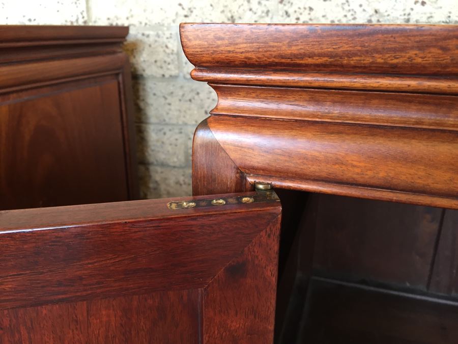 Stunning Rosewood Nightstands End Tables [Photo 16]