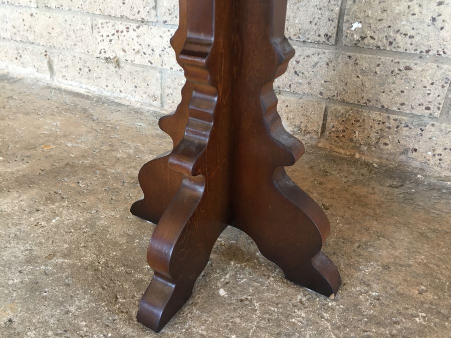 Round Side Table [Photo 6]