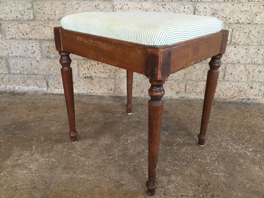 Vintage Wooden Bench With Storage [Photo 2]