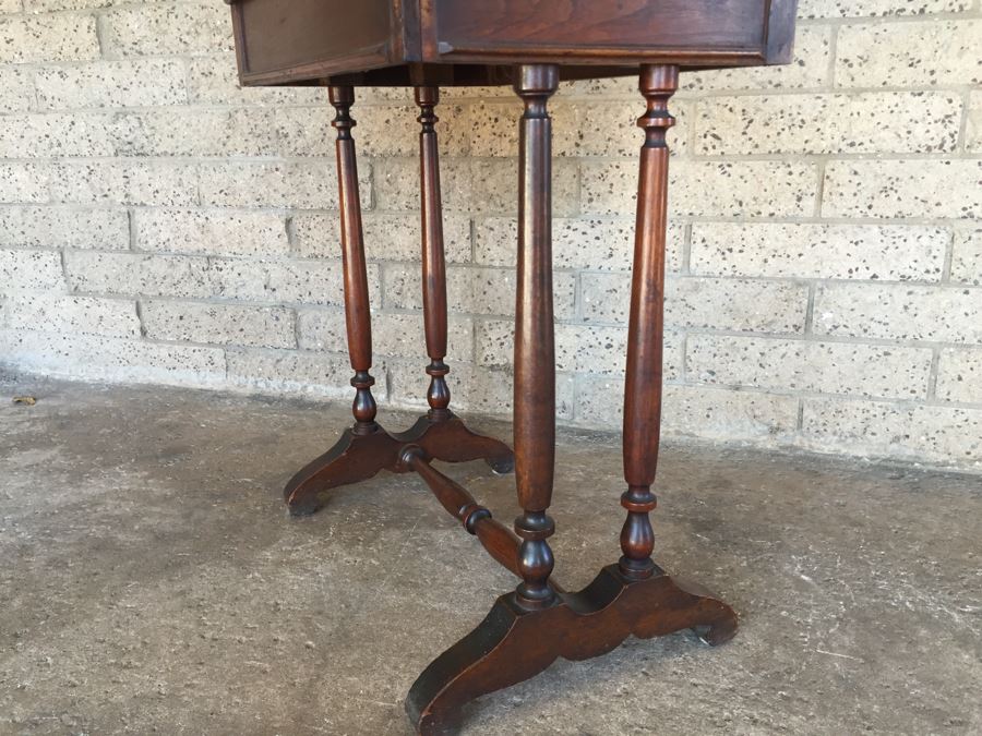 Vintage Wooden Desk [Photo 5]