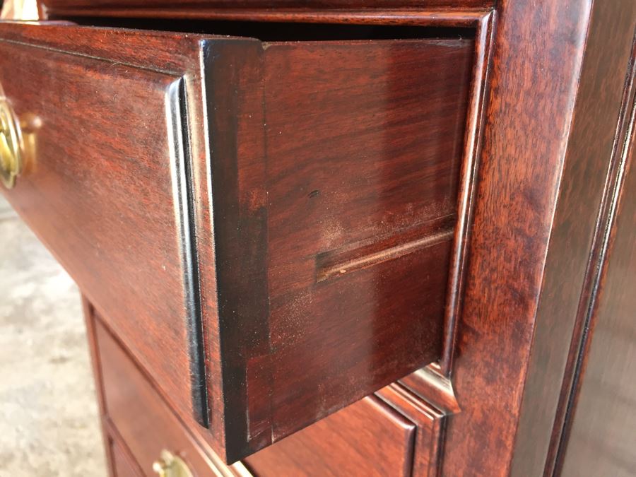Stunning Rosewood 4-Drawer Chest Of Drawers Dresser With Brass Pulls Solid Construction [Photo 8]