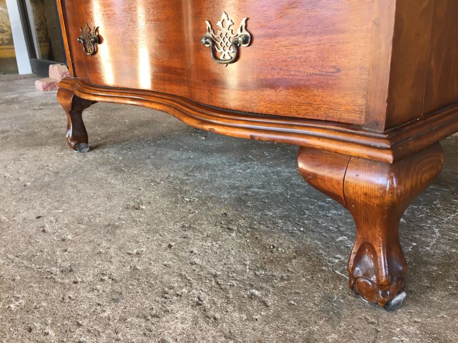 Nice Serpentine Front Small Secretary Desk With Ball And Claw Feet [Photo 16]