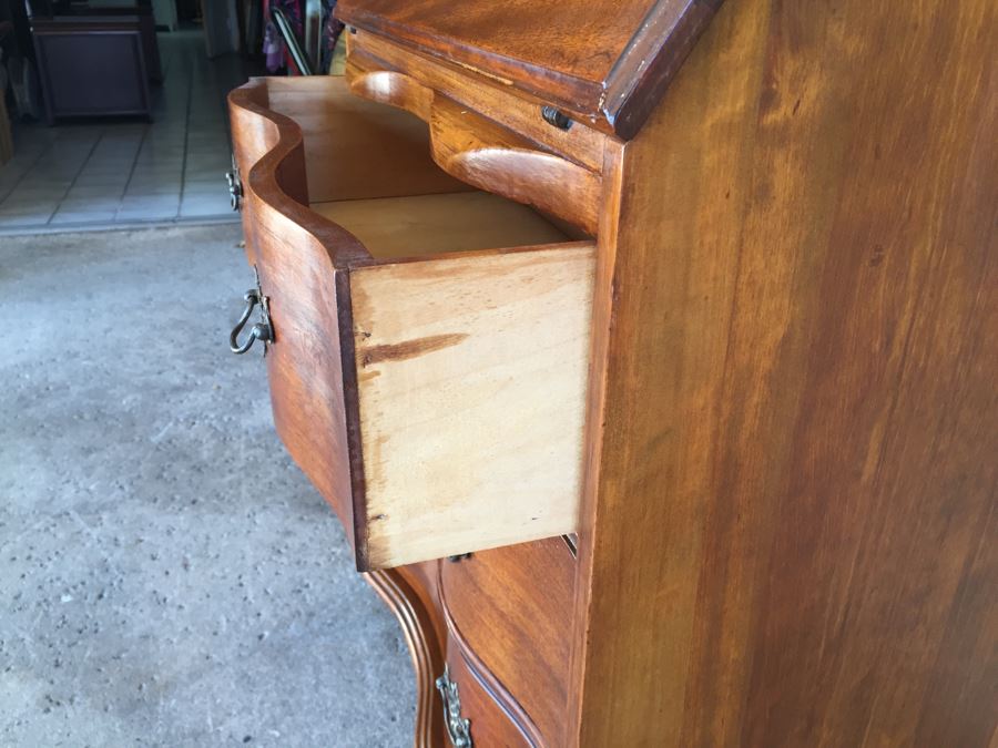 Nice Serpentine Front Small Secretary Desk With Ball And Claw Feet [Photo 13]