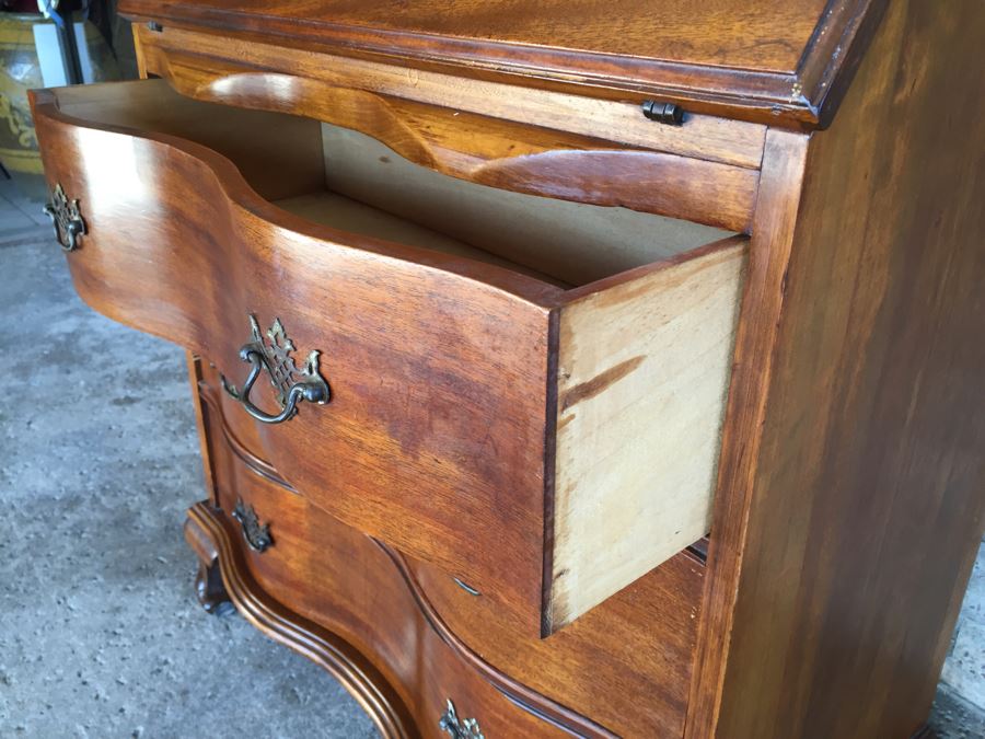 Nice Serpentine Front Small Secretary Desk With Ball And Claw Feet [Photo 12]