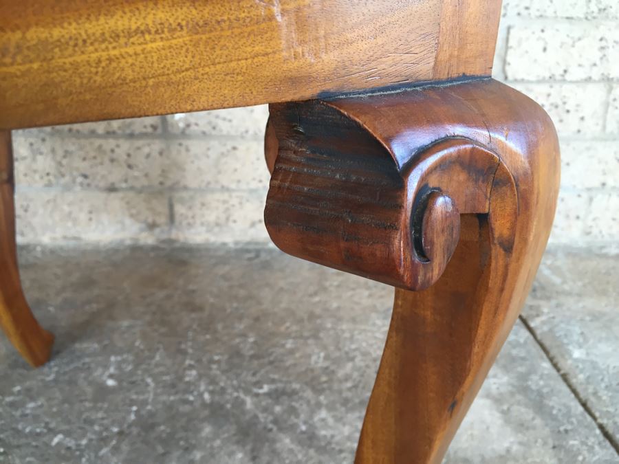 Pair Of Queen Anne Style Side Chairs [Photo 18]