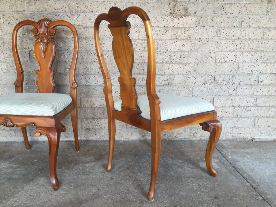 Pair Of Queen Anne Style Side Chairs [Photo 3]