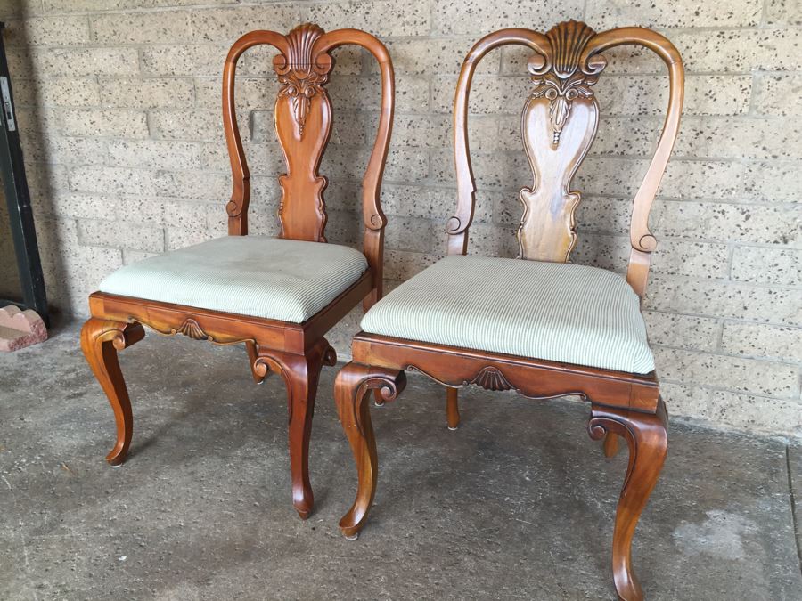Pair Of Queen Anne Style Side Chairs [Photo 5]
