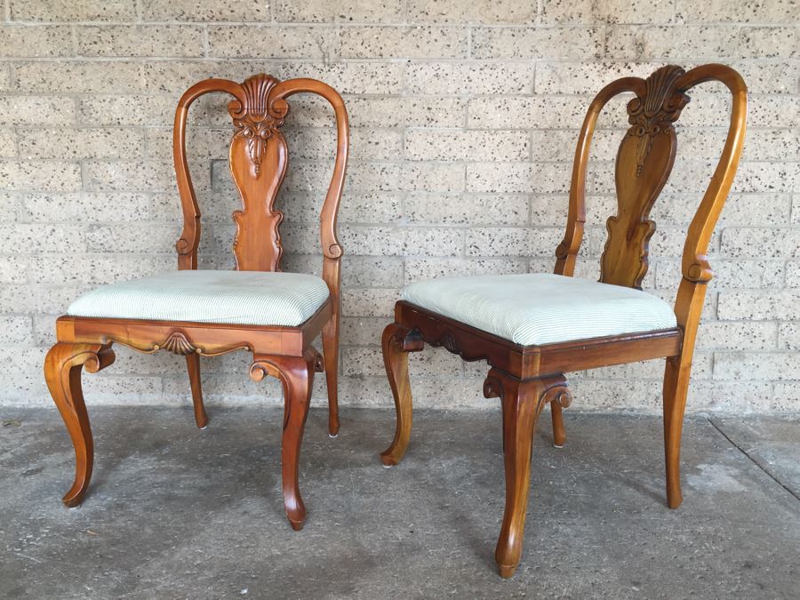 Pair Of Queen Anne Style Side Chairs [Photo 2]