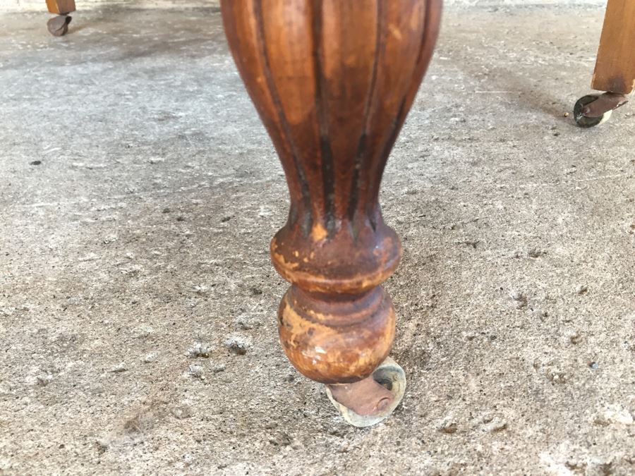 Vintage Chest Of Drawers Dresser On Casters [Photo 12]