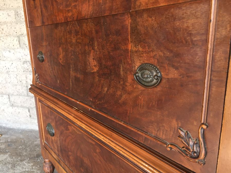 Vintage Chest Of Drawers Dresser On Casters [Photo 10]