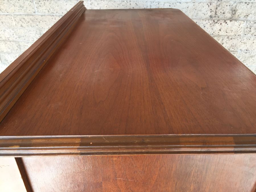 Vintage Chest Of Drawers Dresser On Casters [Photo 18]