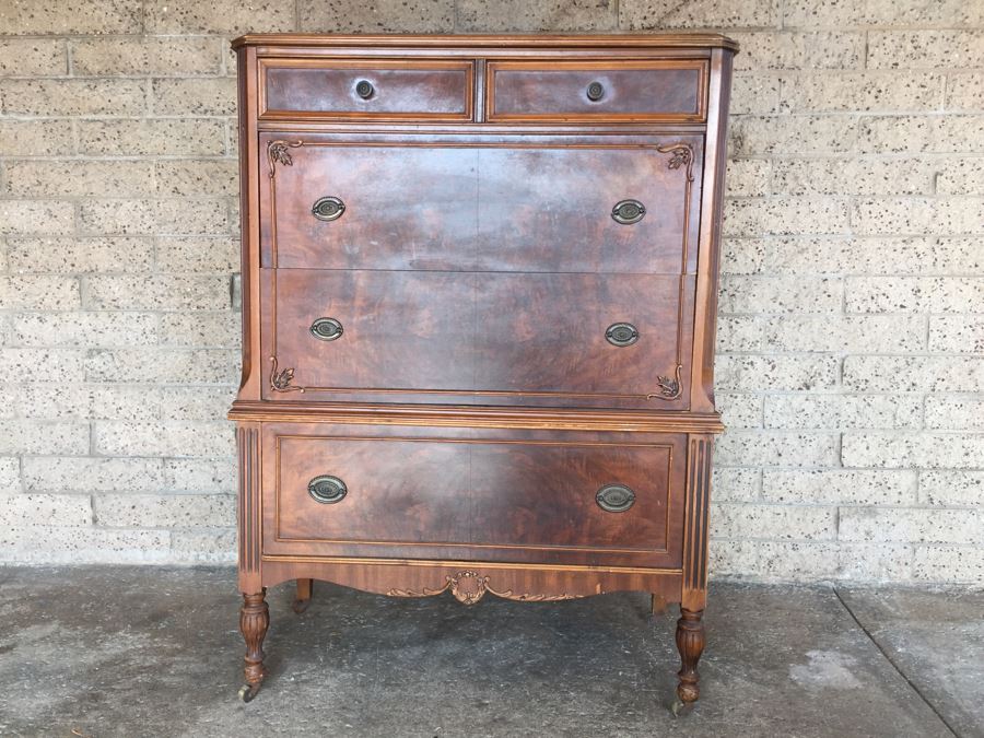 Vintage Chest Of Drawers Dresser On Casters