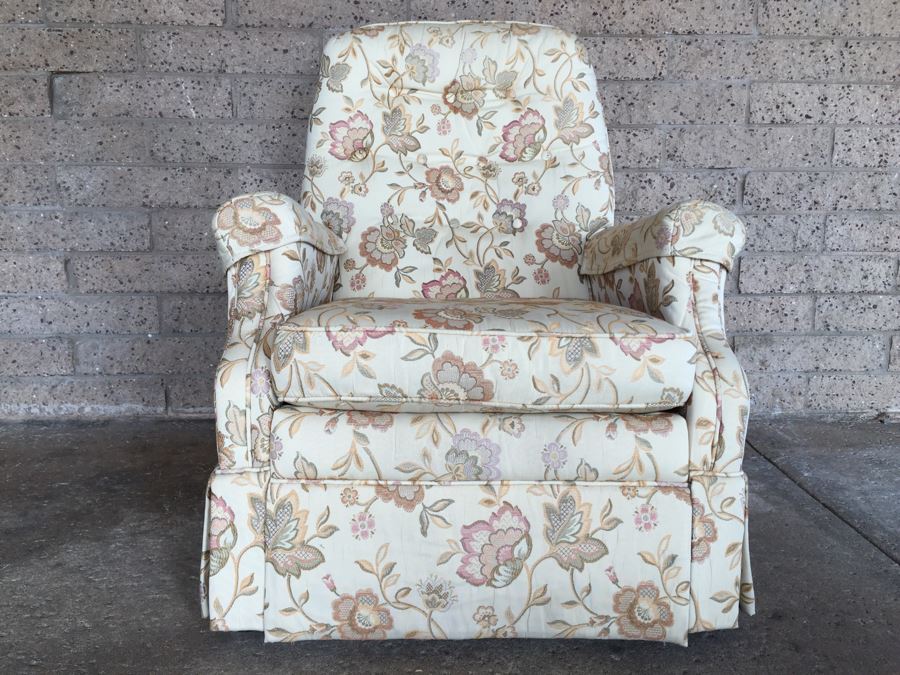 Upholstered Recliner By Bradington Young A Division Of Hooker Furniture [Photo 4]