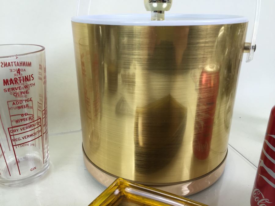 Barware Lot Featuring Stainless Steel Thermos Pitcher, Cocktail Shaker And Ice Bucket [Photo 8]