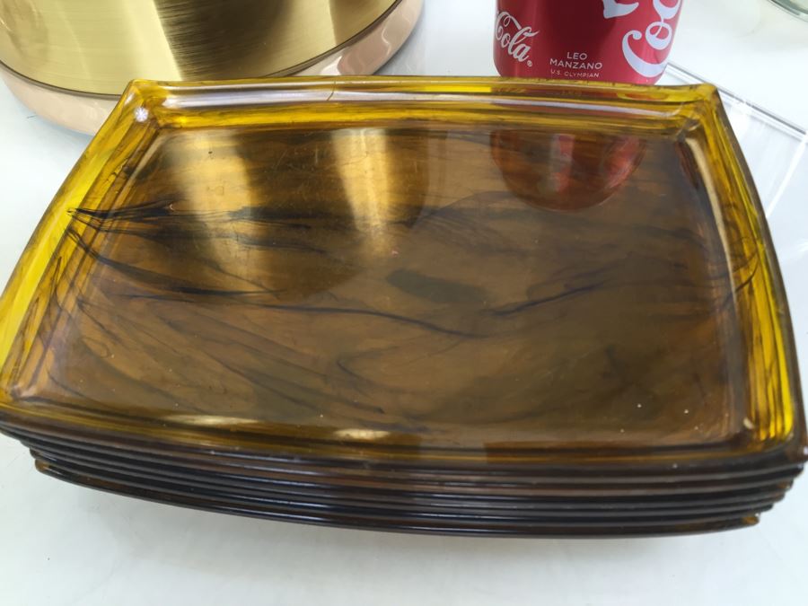 Barware Lot Featuring Stainless Steel Thermos Pitcher, Cocktail Shaker And Ice Bucket [Photo 6]