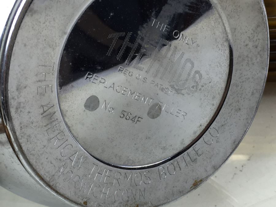 Barware Lot Featuring Stainless Steel Thermos Pitcher, Cocktail Shaker And Ice Bucket [Photo 3]