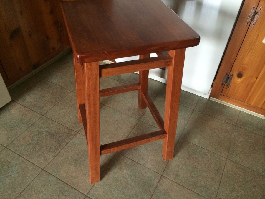 Wooden Stool [Photo 2]