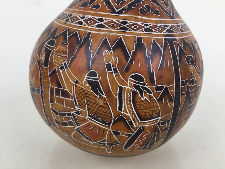 Hand Painted Gourd [Photo 3]