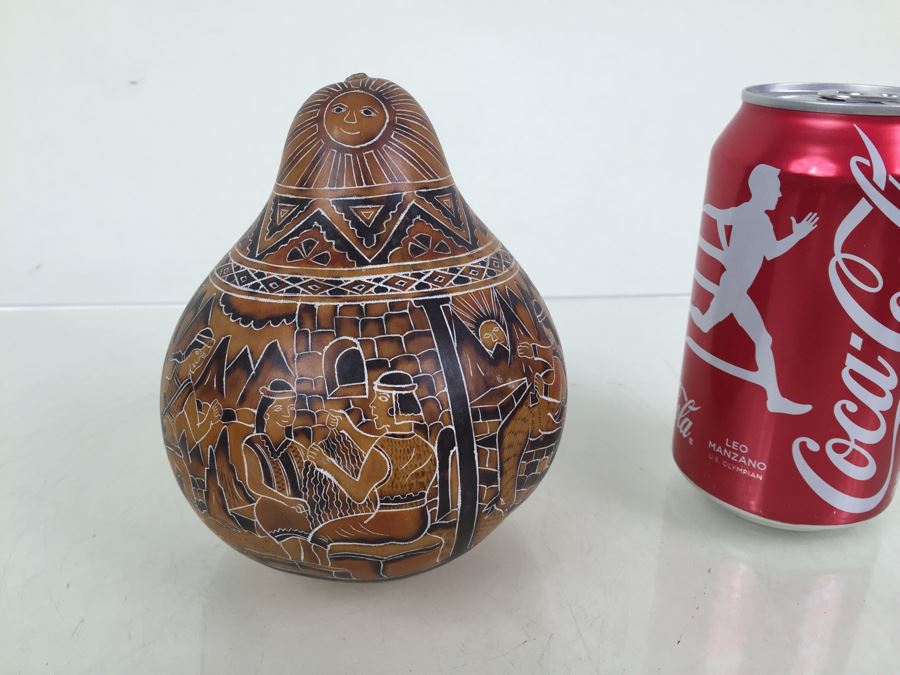 Hand Painted Gourd [Photo 1]
