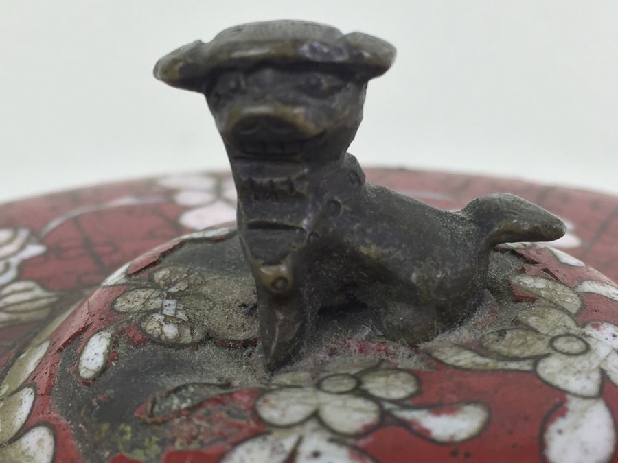 Vintage Chinese Cloisonne Lidded Box With Foo Dog [Photo 2]