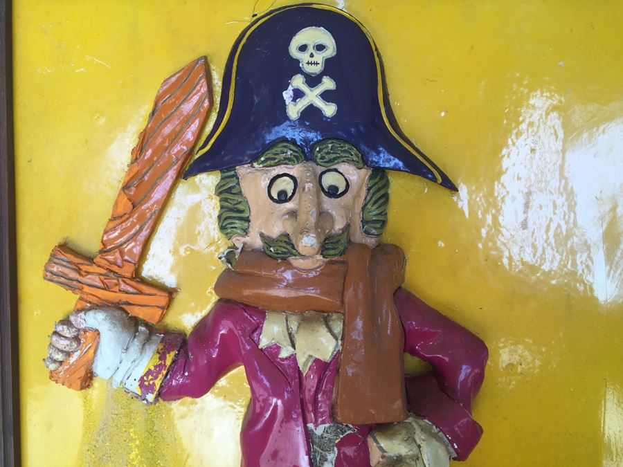 Very RARE Vintage 1972 McDonalds Captain Crook Fiberglass Framed Wall Plaque Pirate With Wooden Sword In Relief By Alfred Gordon Designs [Photo 4]