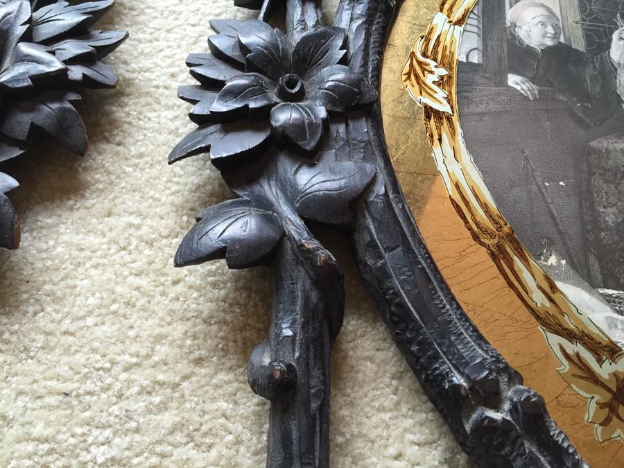 Antique Pair Of Stunning Black Forest Hand Carved Wooden Frames With Reverse Painted Glass Engravings [Photo 8]