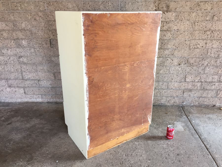 Vintage Chest Of Drawers Painted White - Genuine NASCO Product Manufactured By Nathan Shectman [Photo 8]