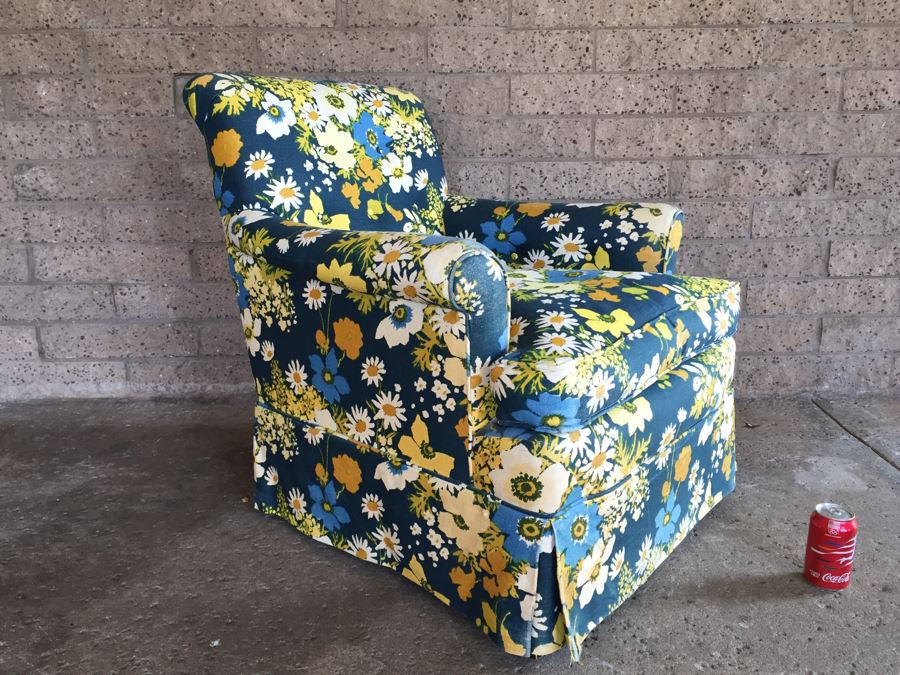 Vintage Upholstered Floral Armchair [Photo 3]
