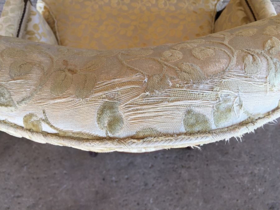 Nice French Provincial Style Armchair [Photo 10]