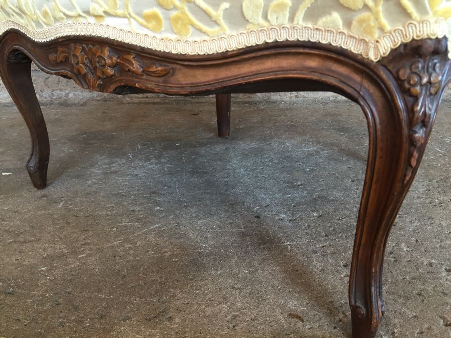 Nice French Provincial Style Armchair [Photo 5]