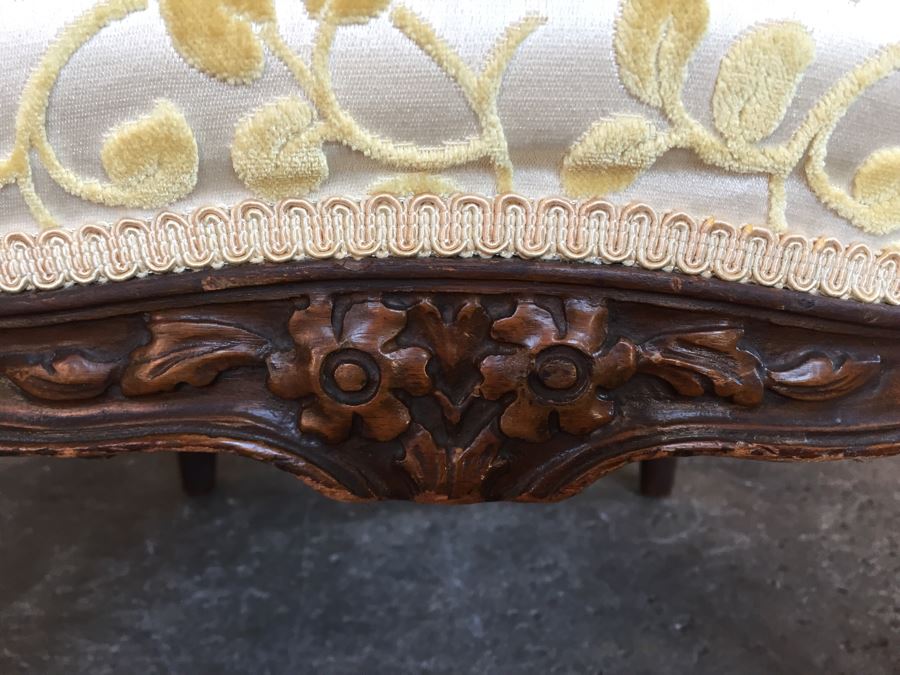 Nice French Provincial Style Armchair [Photo 4]