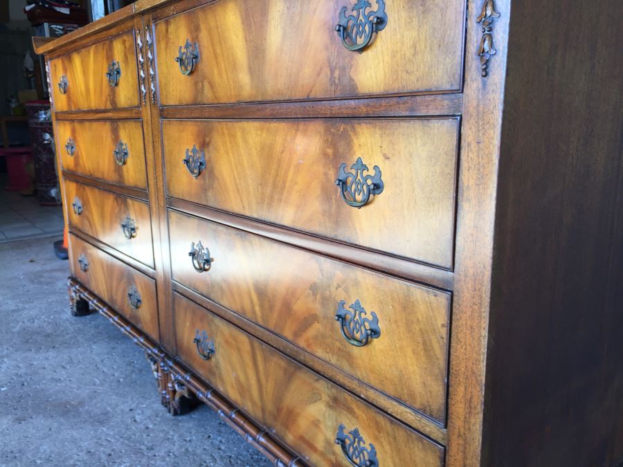 Stunning Unique Chinoiserie Hollywood Regency Two Piece Chest Of Drawers [Photo 10]