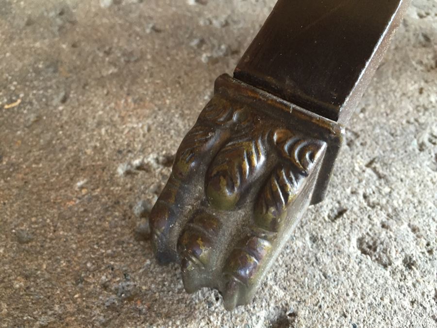 Round Two-Tier Table With Brass Claw Feet [Photo 10]