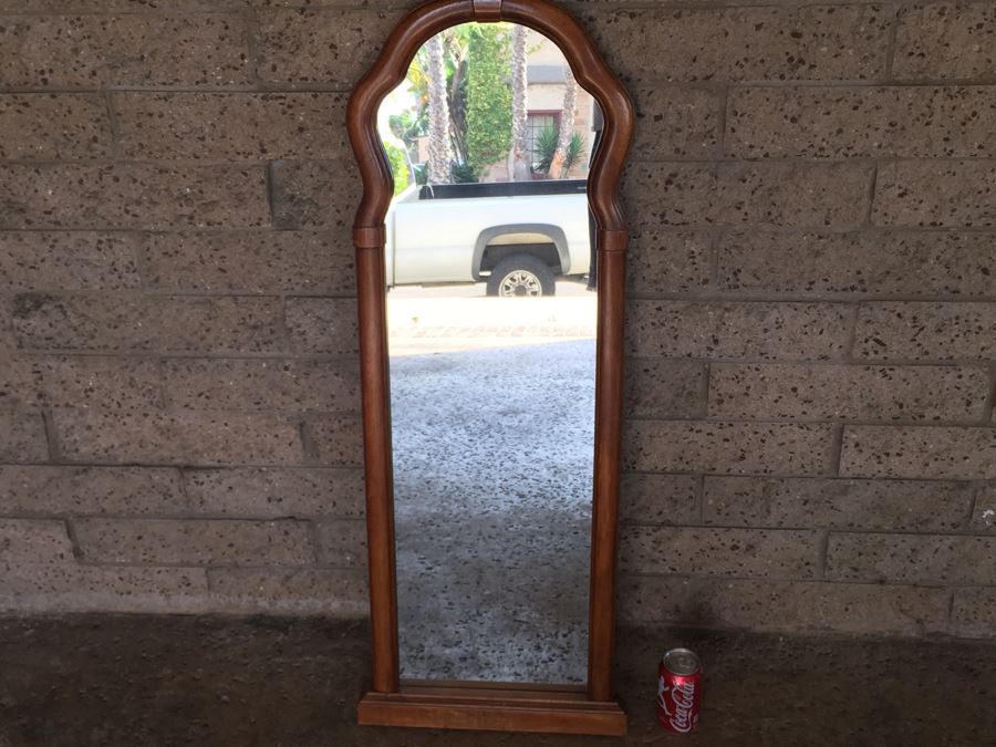 Nice Wooden Wall Mirror [Photo 4]