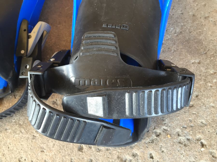 Scuba Diving Lot With Dive Bag, Mares Plana Avanti Fins, Hood, Gloves And Dive Weights [Photo 8]