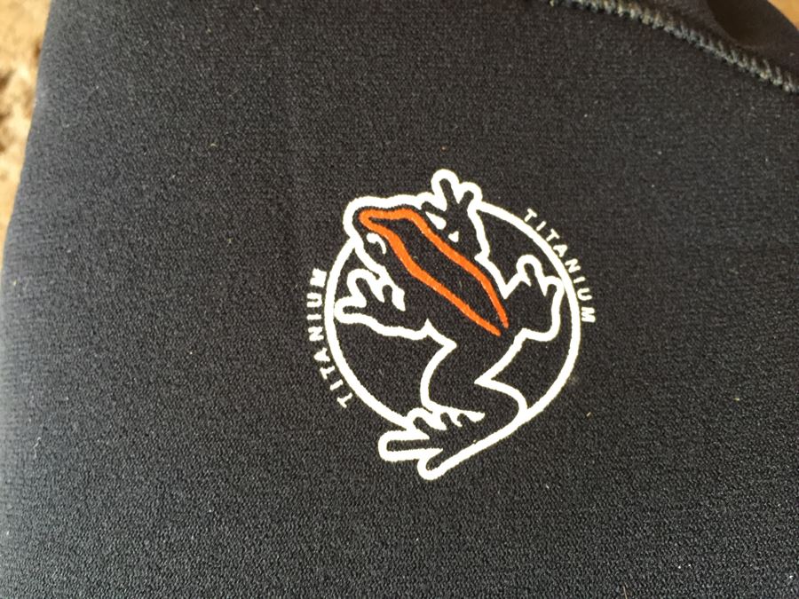 Scuba Diving Lot With Dive Bag, Mares Plana Avanti Fins, Hood, Gloves And Dive Weights [Photo 11]