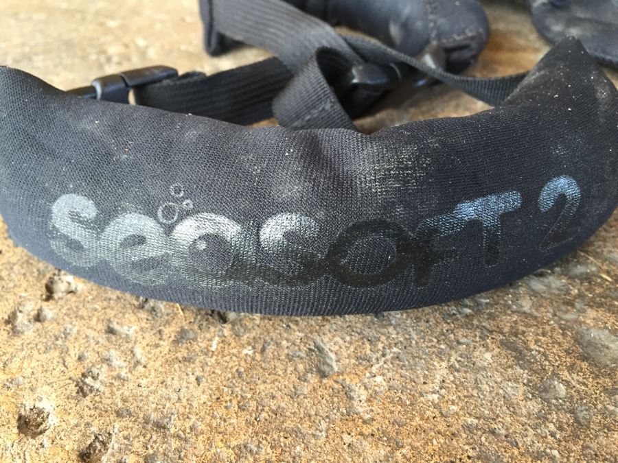 Scuba Diving Lot With Dive Bag, Mares Plana Avanti Fins, Hood, Gloves And Dive Weights [Photo 19]