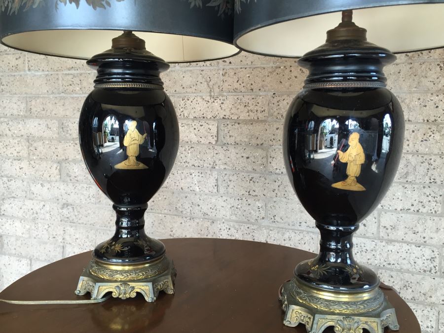 Antique Pair Of Exquisite Black Chinese Lamps With Mother Of Pearl Inlay [Photo 34]