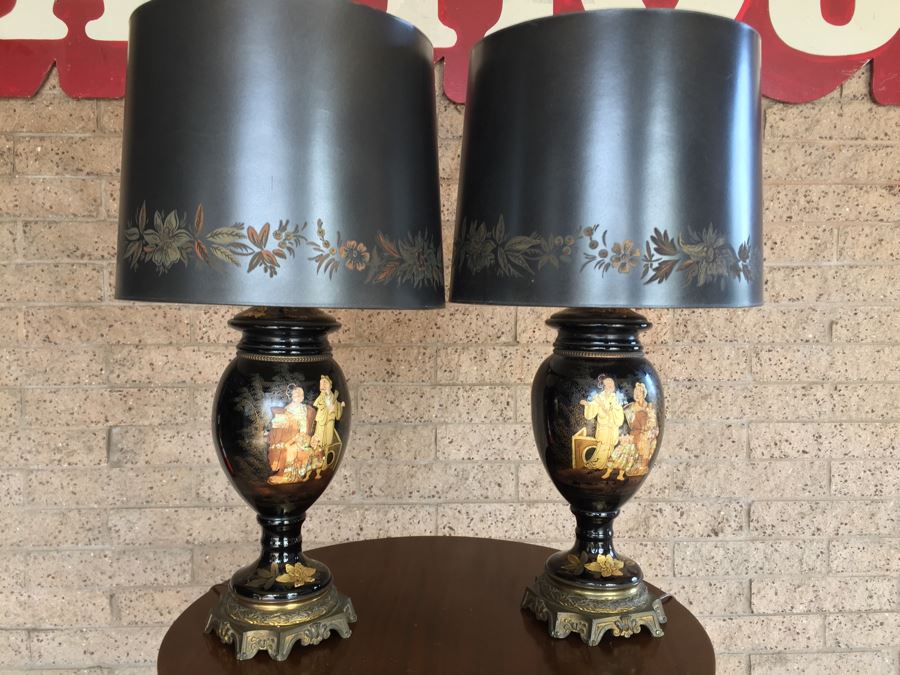 Antique Pair Of Exquisite Black Chinese Lamps With Mother Of Pearl Inlay [Photo 4]
