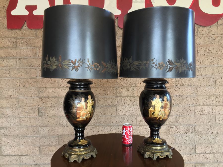 Antique Pair Of Exquisite Black Chinese Lamps With Mother Of Pearl Inlay