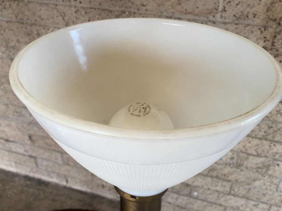 Antique Pair Of Exquisite Black Chinese Lamps With Mother Of Pearl Inlay [Photo 38]